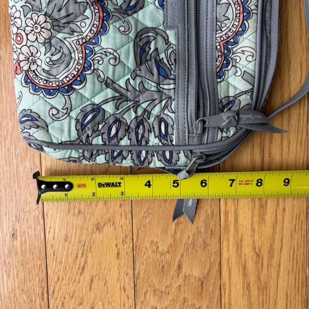 Vera BradleyTrimmed Crossbody Purse Bag in Fan Flowers